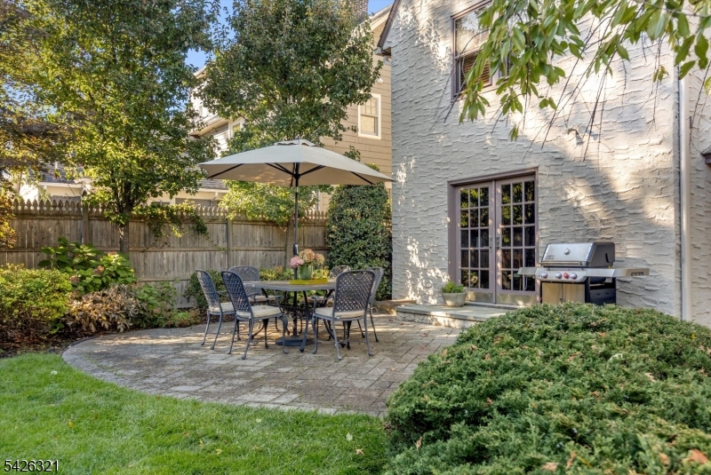 13 Ferncliff Ter
