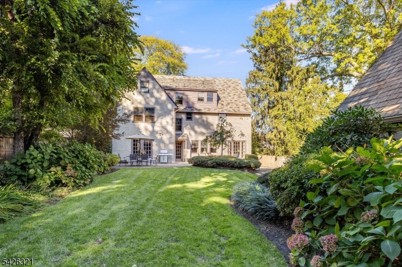 13 Ferncliff Ter