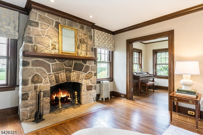 13 Ferncliff Ter