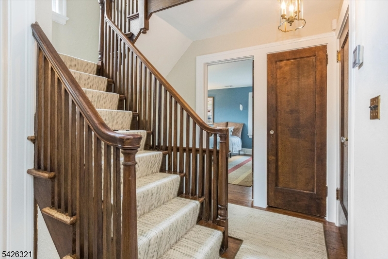 13 Ferncliff Ter
