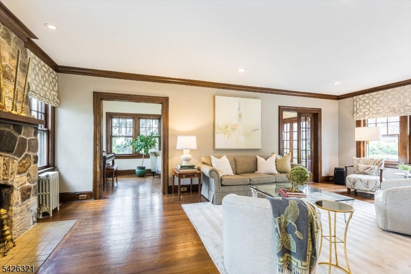 13 Ferncliff Ter