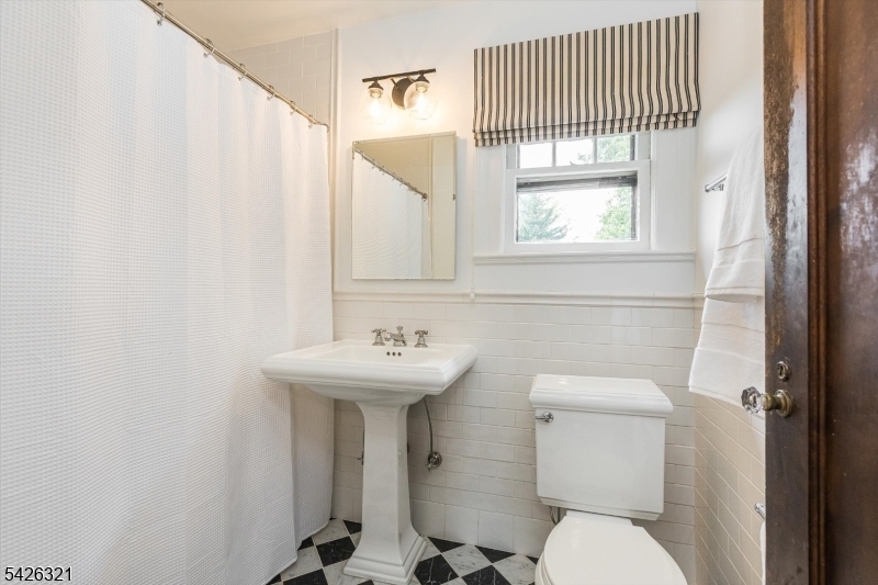 13 Ferncliff Ter