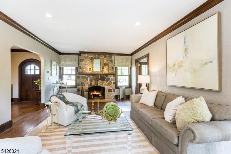 13 Ferncliff Ter