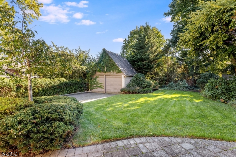 13 Ferncliff Ter