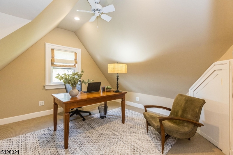 13 Ferncliff Ter