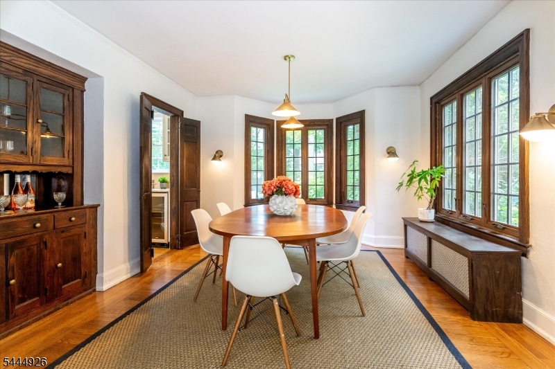 285 Linden Ave