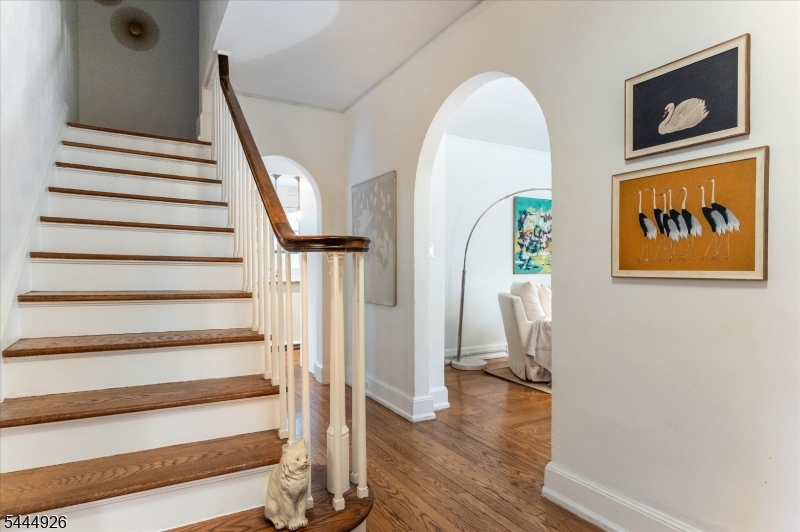 285 Linden Ave