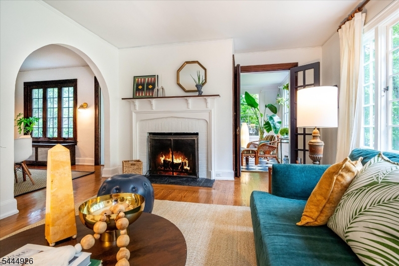 285 Linden Ave