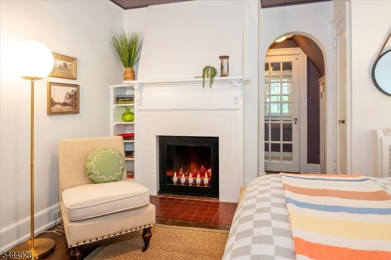 285 Linden Ave