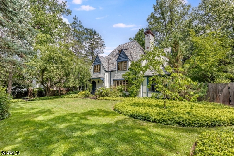 285 Linden Ave