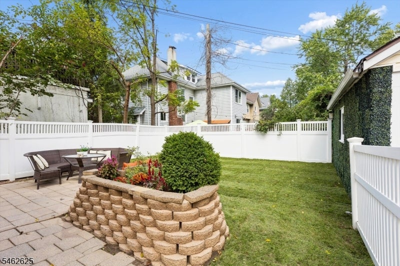 64 Watchung Ave