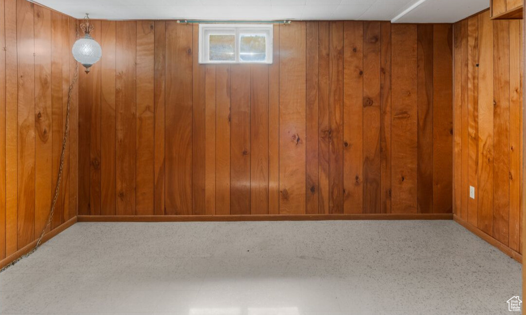 1310 HENDERSON DR