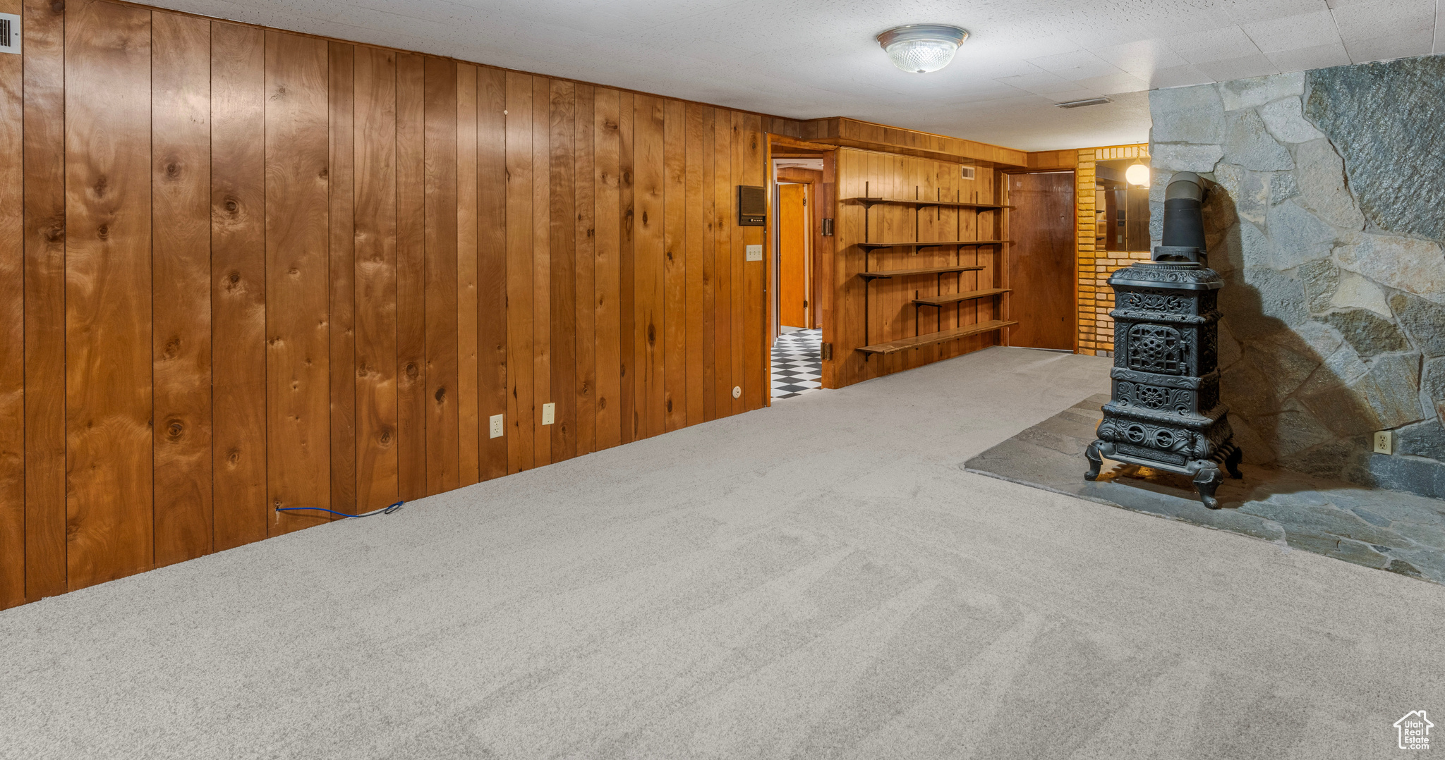 1310 HENDERSON DR
