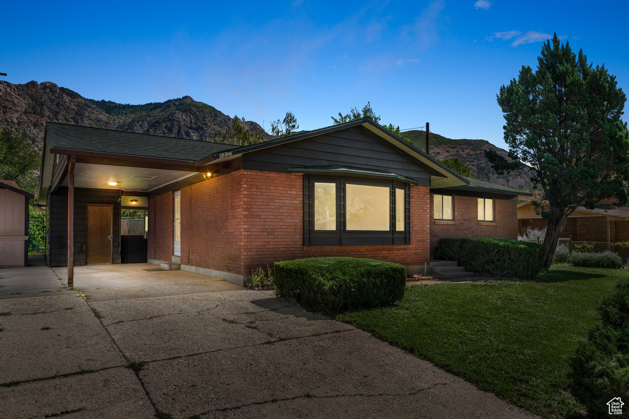 1310 HENDERSON DR
