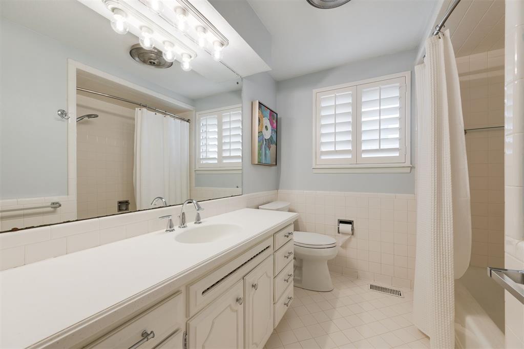2516 NW 59th Street