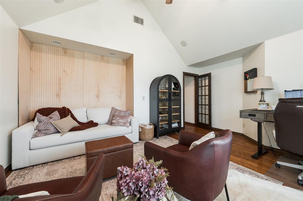 4101 NE 119th Street