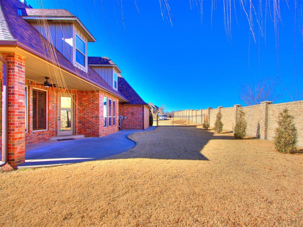 13300 Upper Pond Court