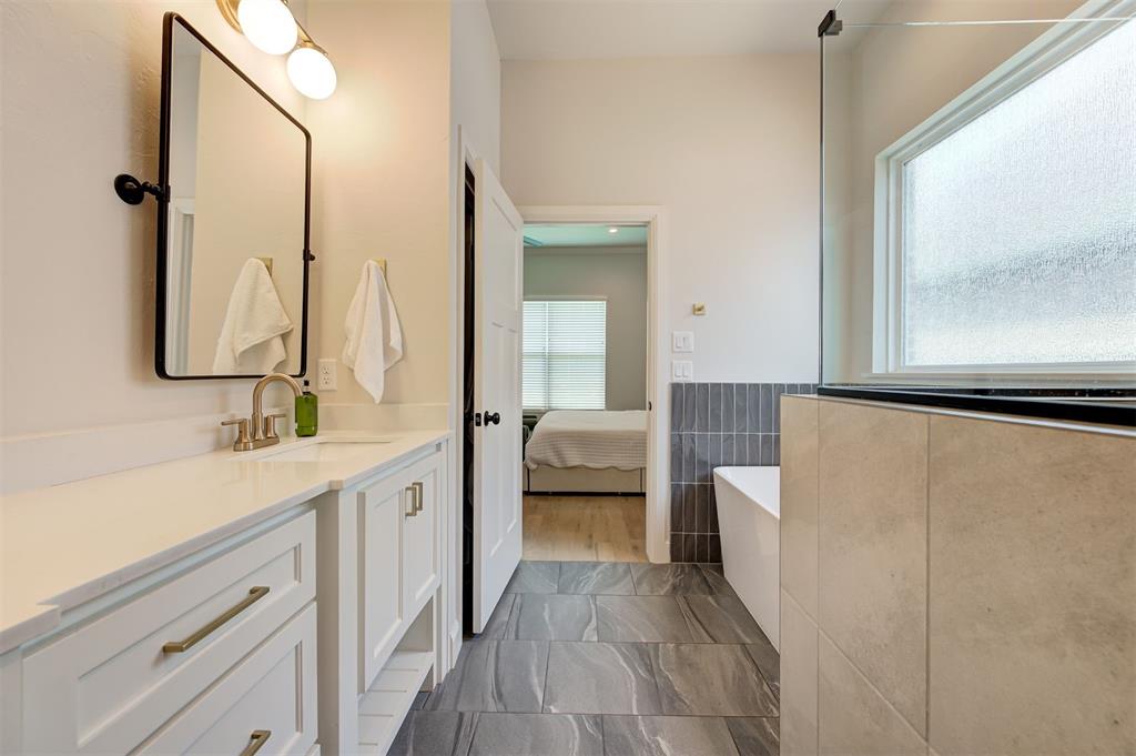 4400 NE 125th Court