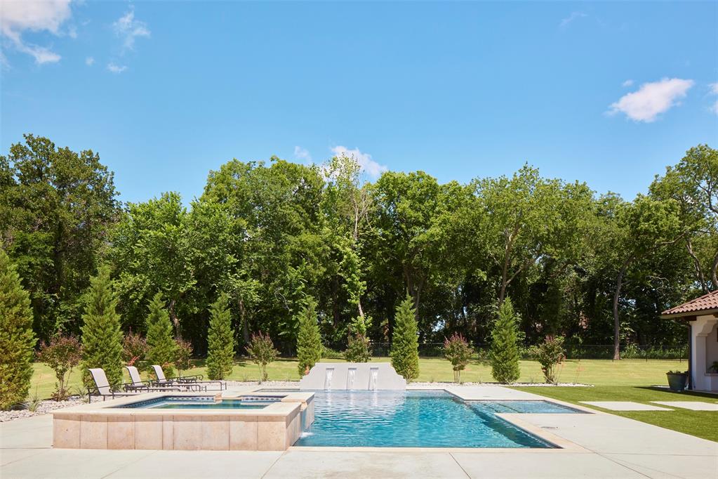 13500 Adero Drive