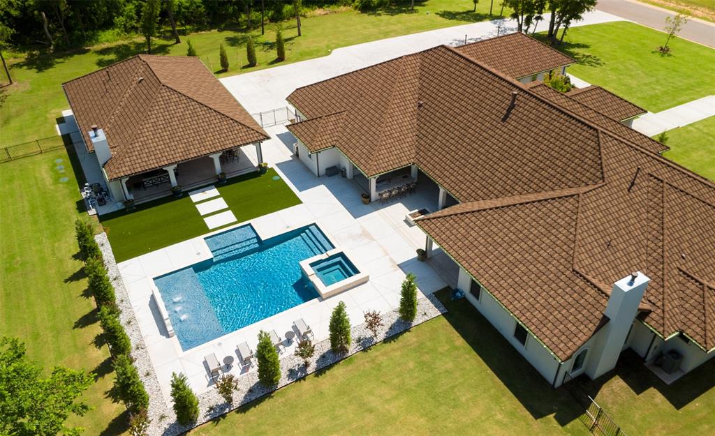 13500 Adero Drive