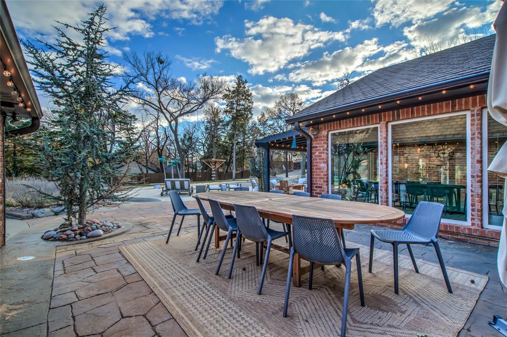 808 Rock Hollow Road