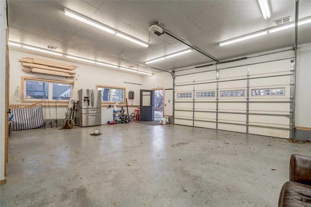 808 Rock Hollow Road