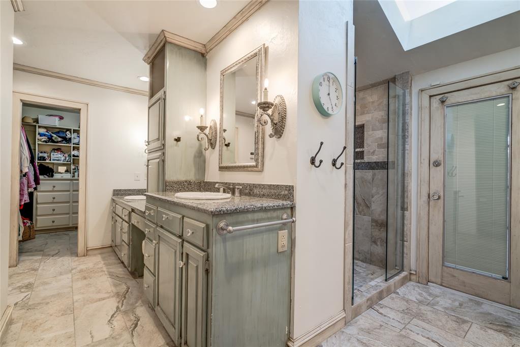 808 Rock Hollow Road