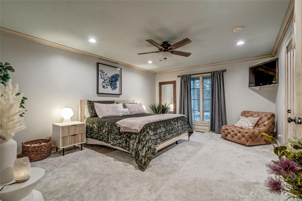 808 Rock Hollow Road
