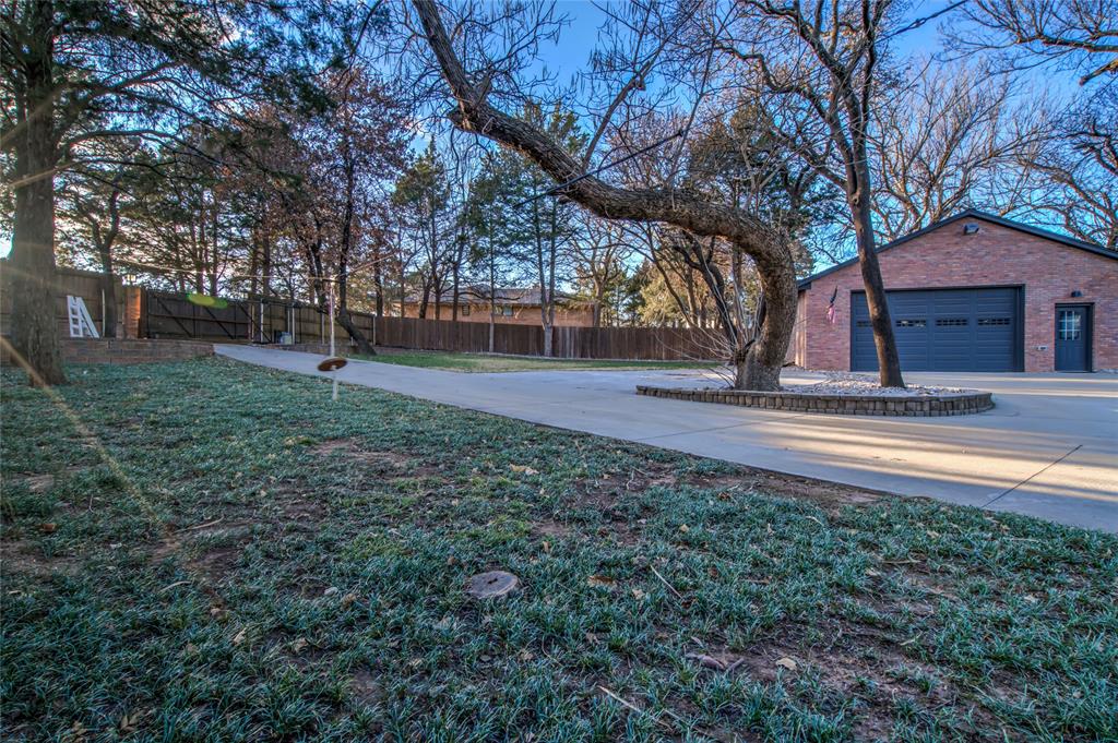 808 Rock Hollow Road