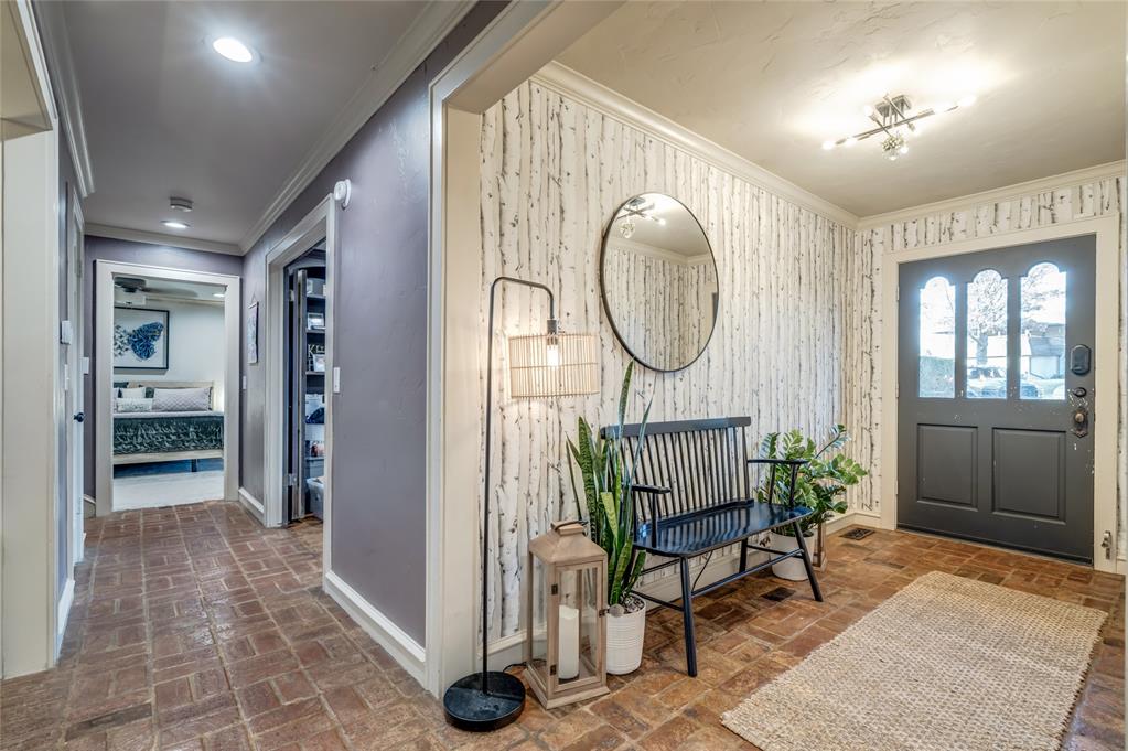 808 Rock Hollow Road