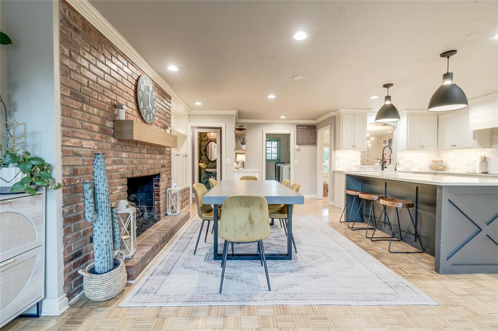 808 Rock Hollow Road