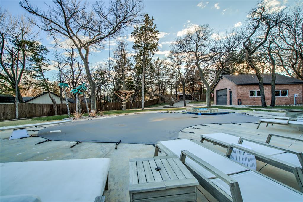 808 Rock Hollow Road