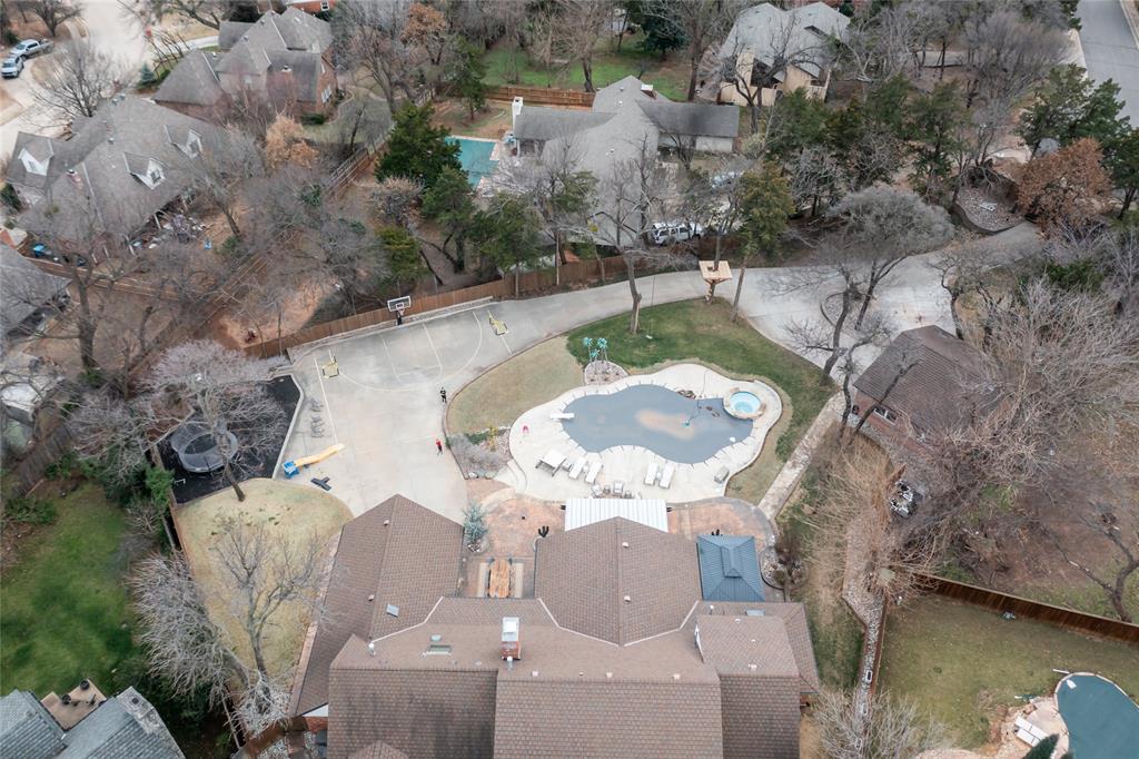 808 Rock Hollow Road