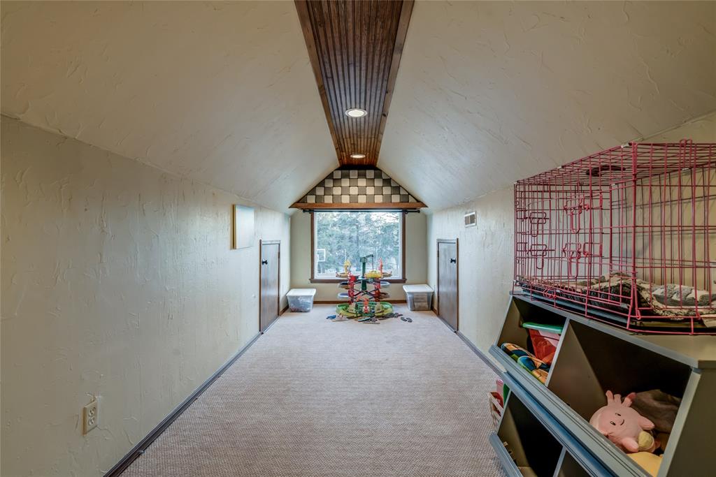 808 Rock Hollow Road