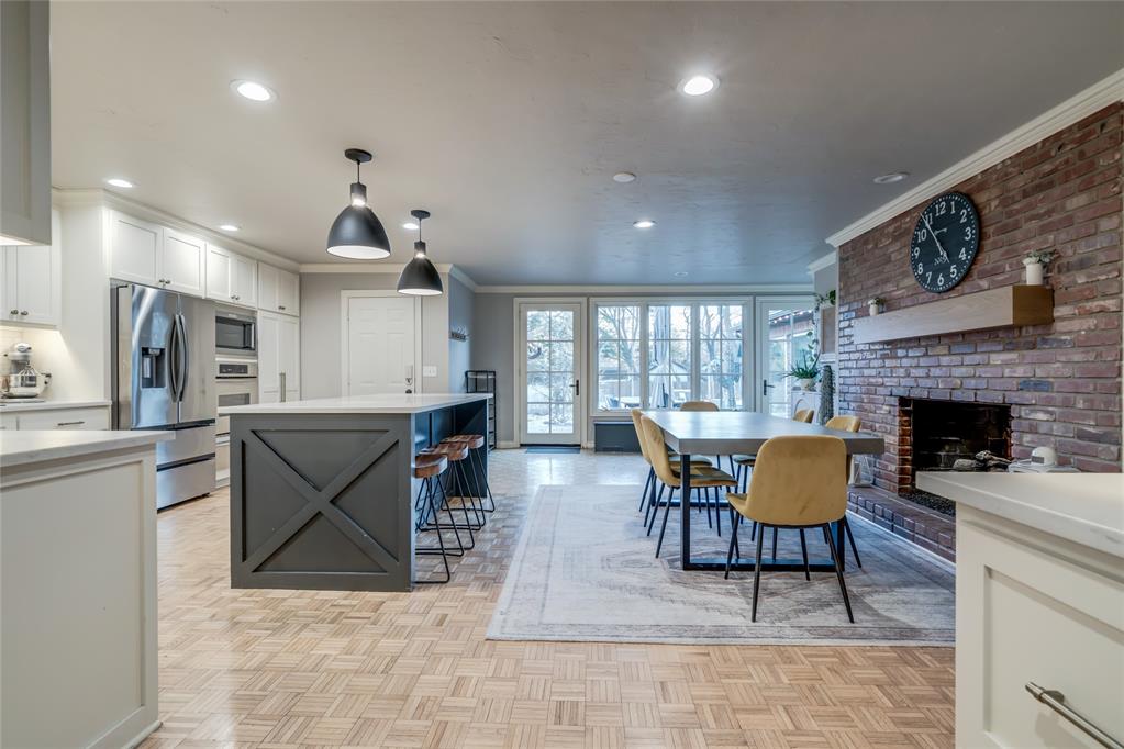 808 Rock Hollow Road