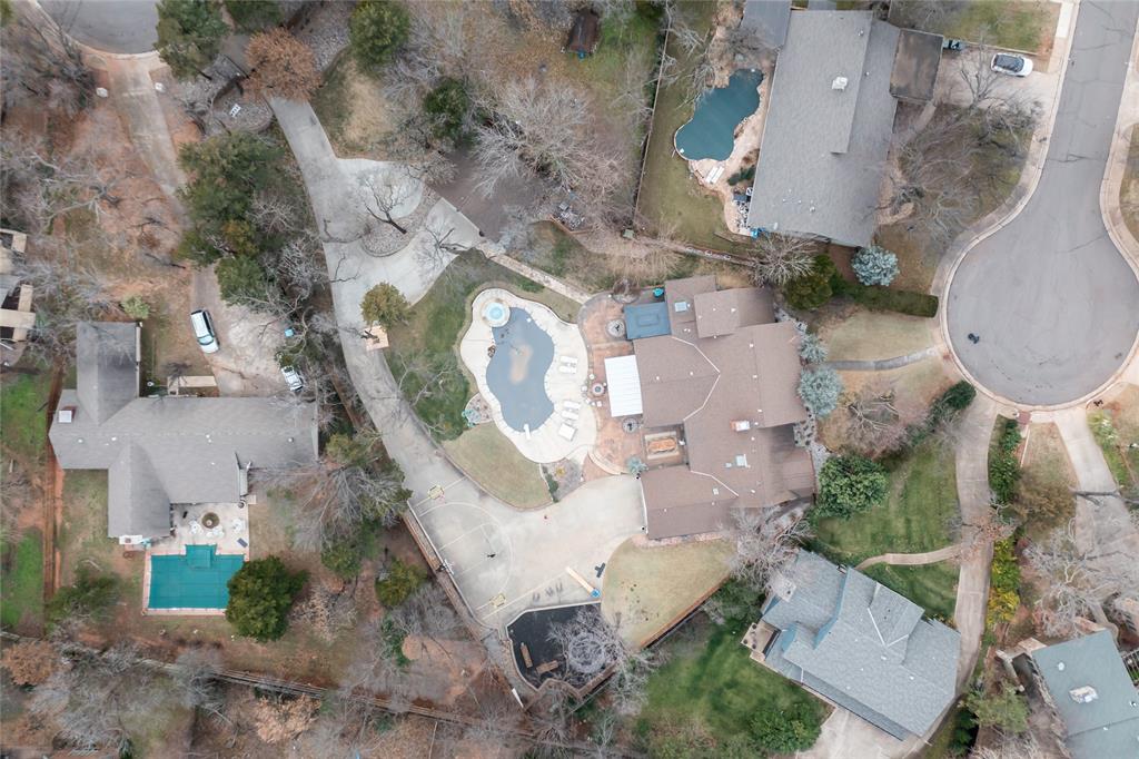808 Rock Hollow Road