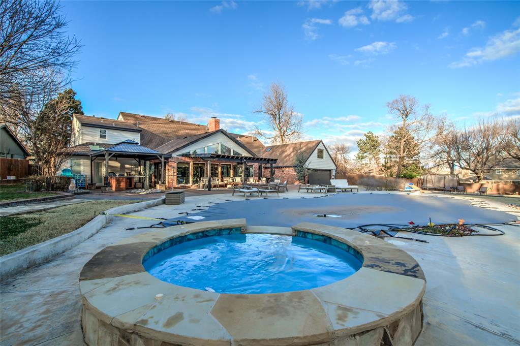 808 Rock Hollow Road
