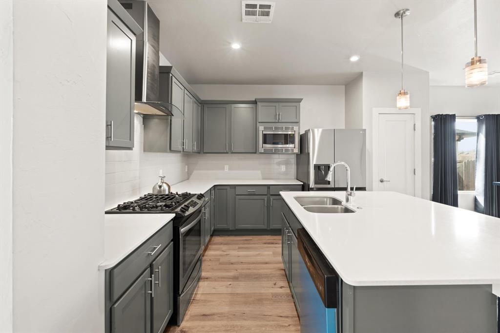609 NW 182nd Street