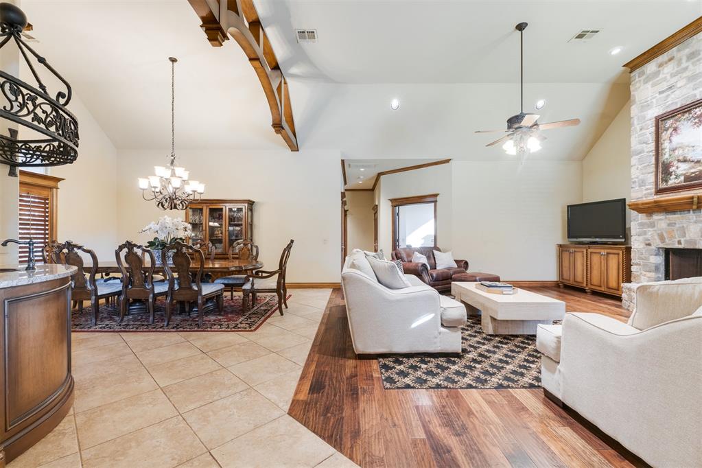 2511 Island Drive
