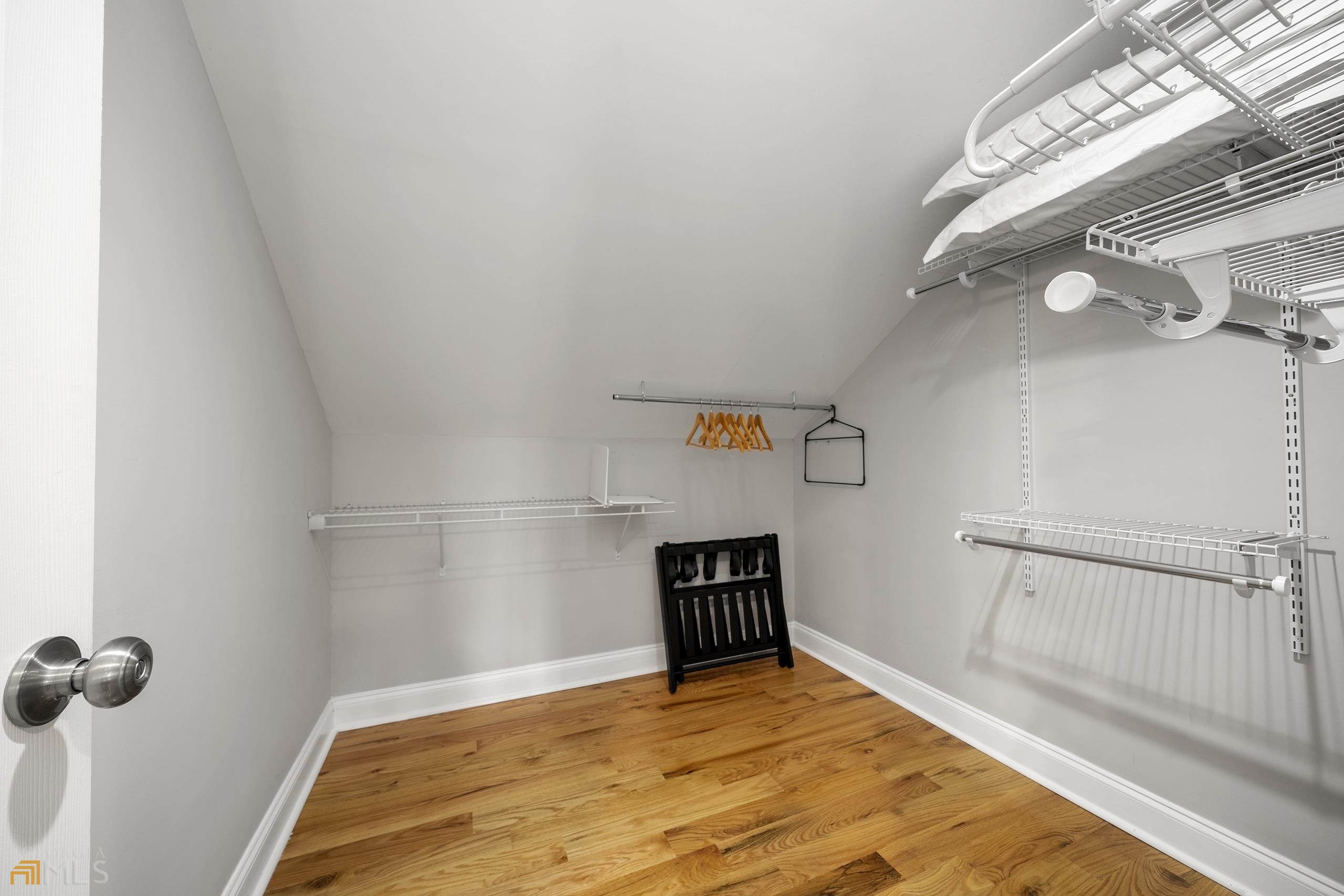 3358 Colville Avenue