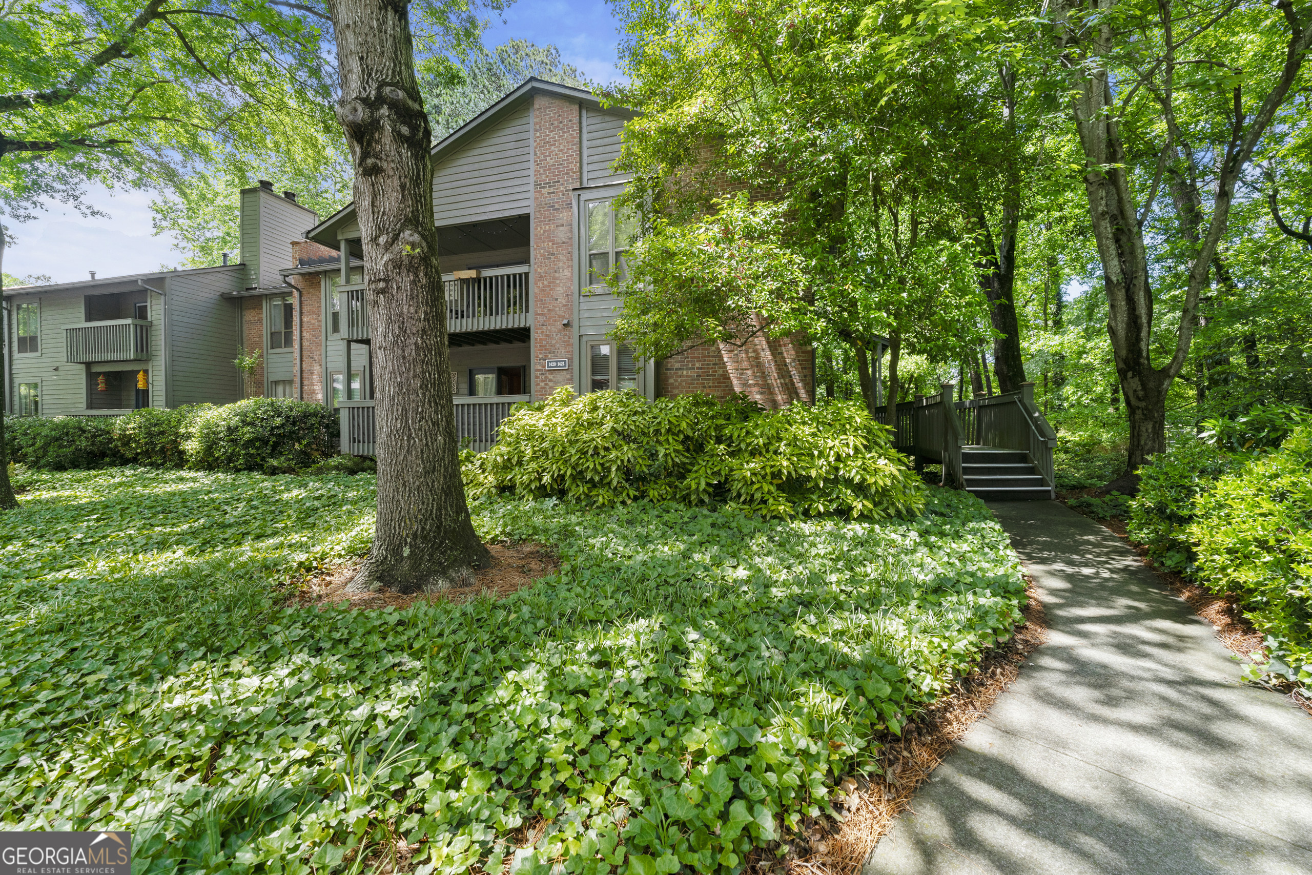 1424 Tuxworth Circle