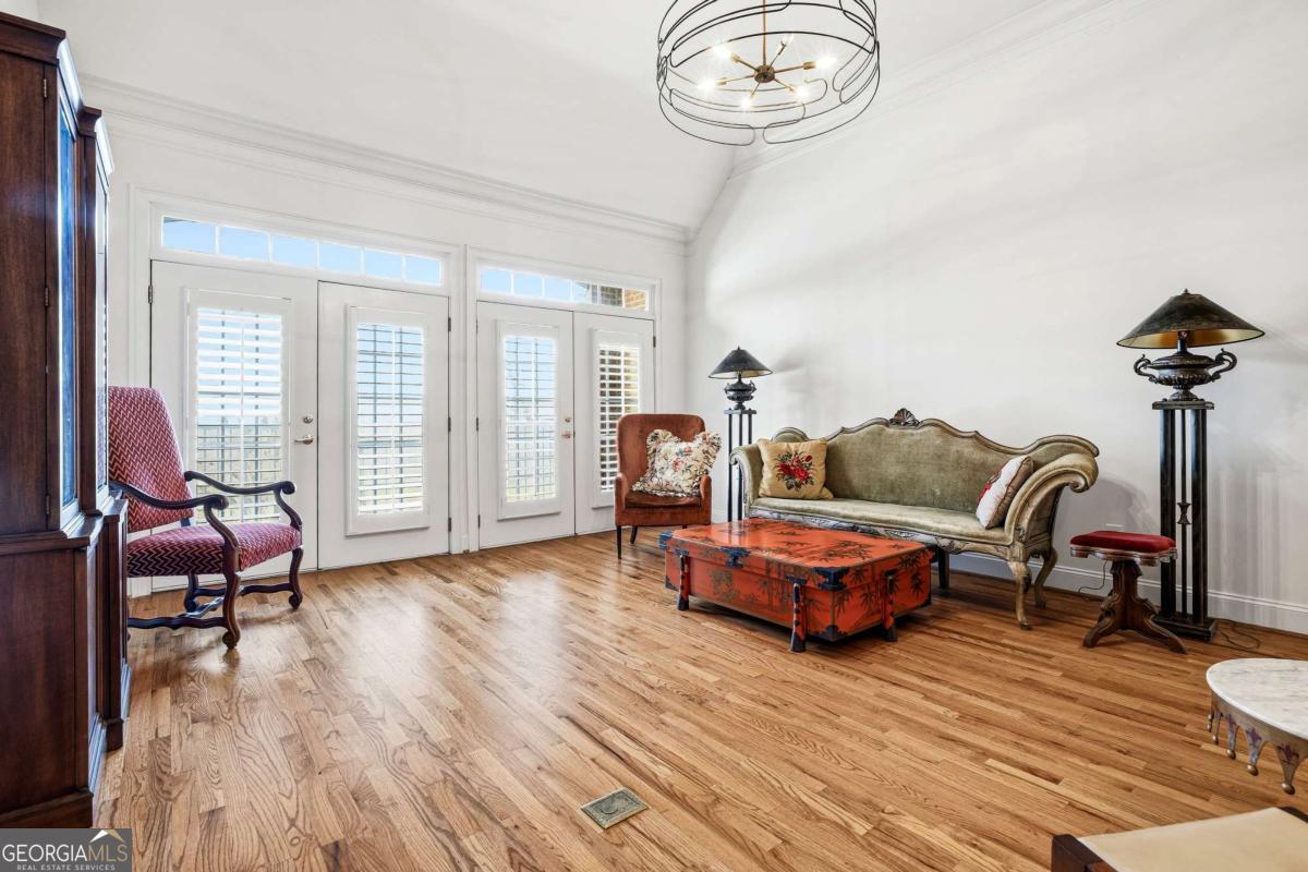 417 Clairemont Avenue # 319