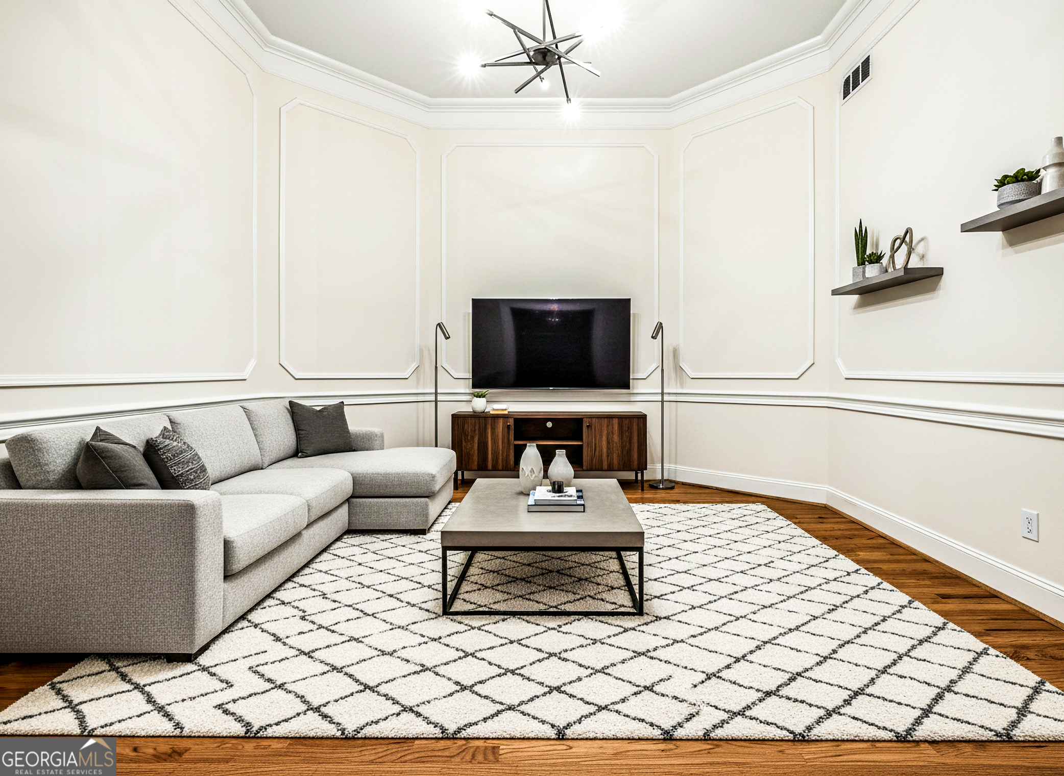 417 Clairemont Avenue # 319