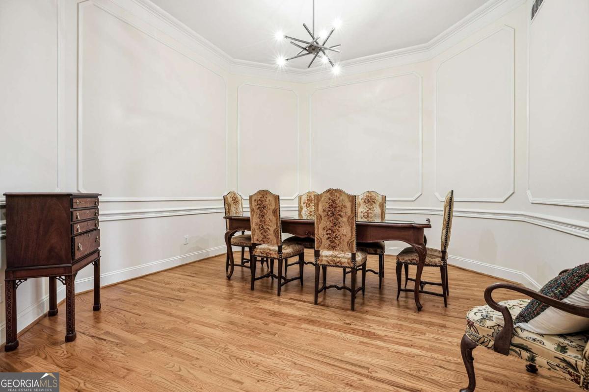 417 Clairemont Avenue # 319
