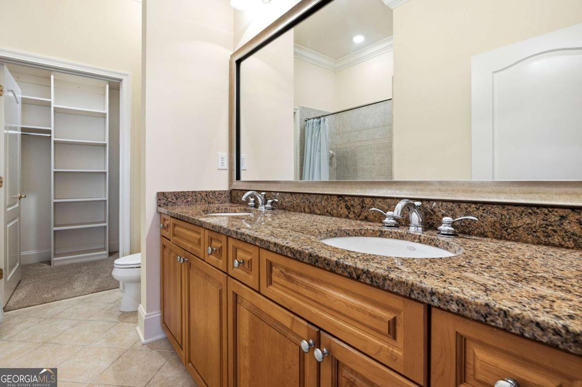 417 Clairemont Avenue # 319