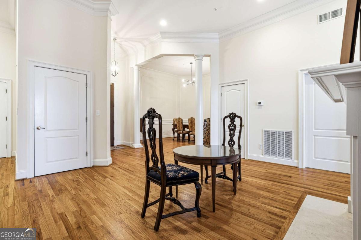 417 Clairemont Avenue # 319