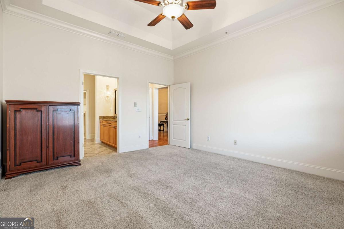 417 Clairemont Avenue # 319