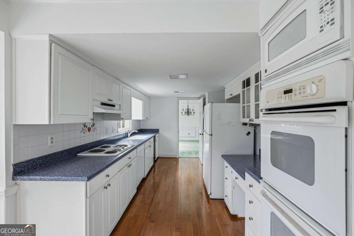 3888 Northlake Creek Drive