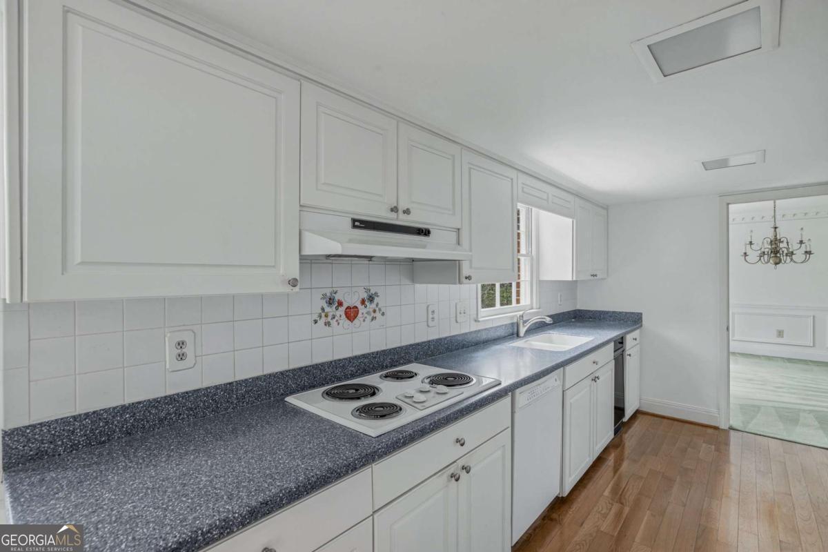 3888 Northlake Creek Drive