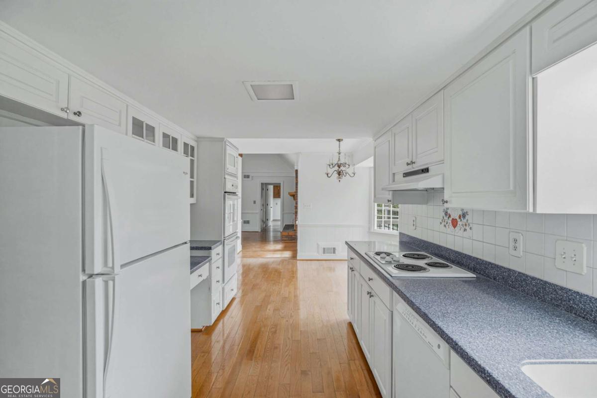 3888 Northlake Creek Drive